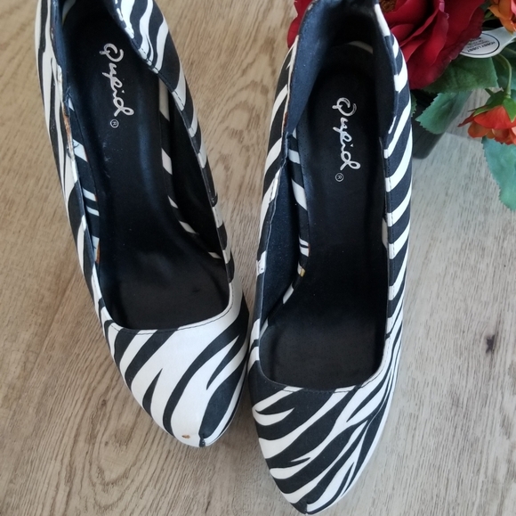 🥿 Zebra shoes 🥿 - Picture 3 of 9